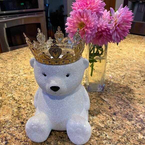 👑Bath and Body Works 3-Wick Candle Holder👑 - Picture 1 of 4